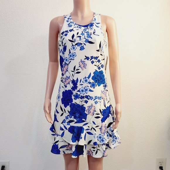 Eliza J Dresses & Skirts - Eliza J. Floral Sleeveless Ruffled Bottom Dress Size: 6